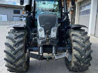 Valtra Traktor 123N, Bulldog