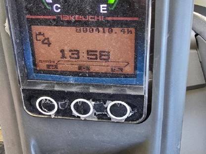 Bild 6:Takeuchi TB325R