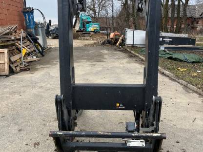 Bild 8:Frontlader Hauer XB Bionic 130