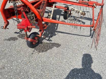 Kuhn Schwader 280