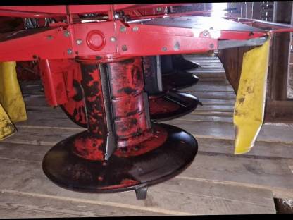 Bild 3:Mähwerk Pöttinger CAT 310 F