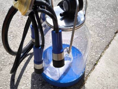 Bild 3:30 l De Laval Melkeimer