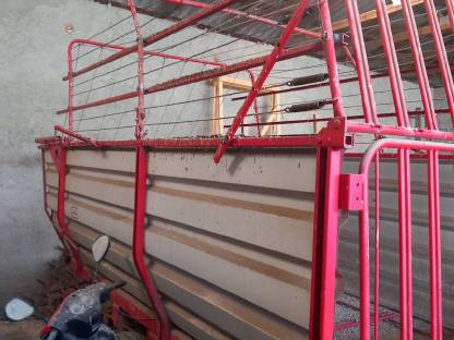 Bild 3:Pöttinger Junior Trend 1 Ladewagen