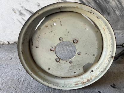 Bild 2:Traktor 24-Zoll-Felgen 2 Stk.