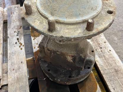 Bild 2:Halbachse Steyr Plus 40 540