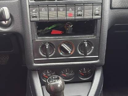 Bild 9:Audi 80 Coupé V6 Color Edition