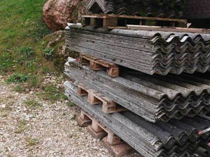 Bild 2:Eternitplatten