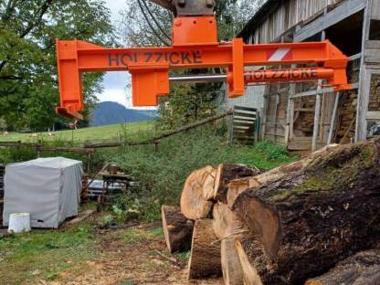 Bild 2:Holzspalter für Bagger