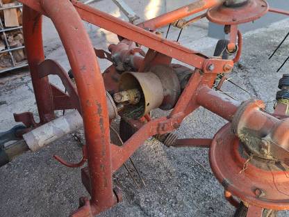 Bild 2:Verkaufe Kuhn Kreiselheuer