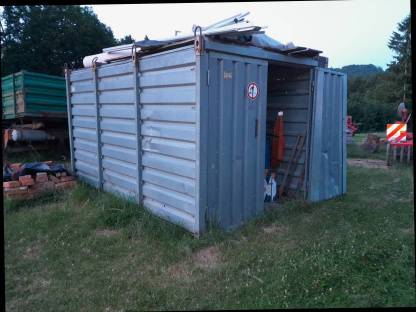 Container
