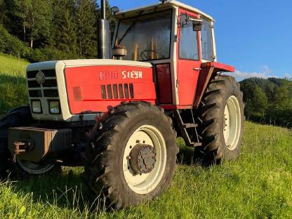 Steyr 8100 Allrad Traktor