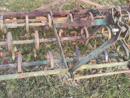 Bild 2:Leichtgrubber, Federzinkengrubber