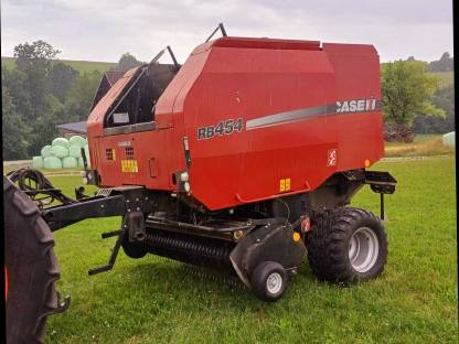 Case RB 454 Strohpresse