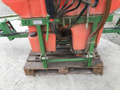 Bild 4:Feldspritze Jessernigg 12 m