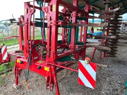 Bild 2:Kverneland CLC Pro Classic Grubber