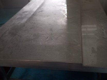 Bild 2:Verkaufe Zerlegetisch mit Schneidebrett