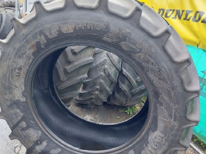 Bild 3:Verkaufe eine Traktorfelge und einen Traktorreifen