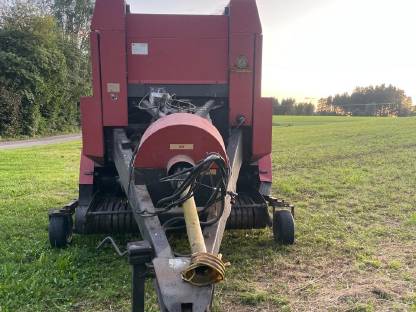 Quaderballenpresse 8080 Hochdruck Vicon Greenland Hesston