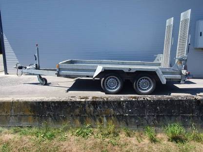 Bild 2:Minibagger Tieflader Pongratz PMT300/16T