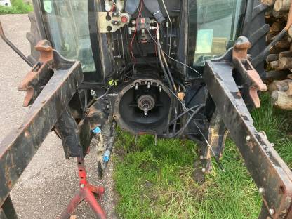 Bild 5:Hydrac Frontladerkonsole zu Steyr 9000