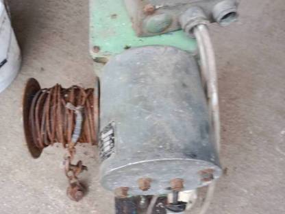 Bild 4:Getriebe-Seilwinde mit Bremse