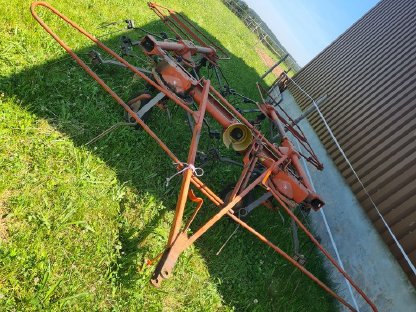 Deutz Fahr 6er Kreisler Heuwender KH700