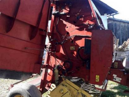 Bild 4:New Holland 644