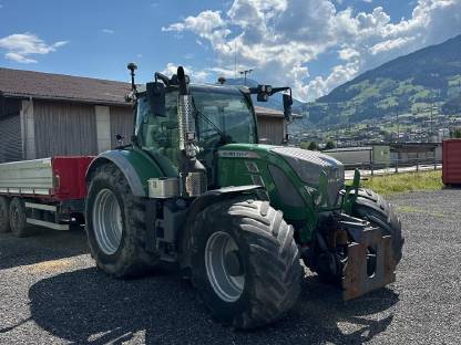 Bild 2:Fendt 724
