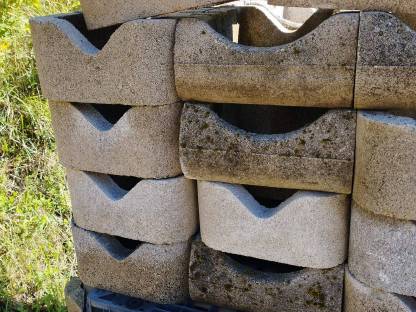 Bild 2:Böschungssteine