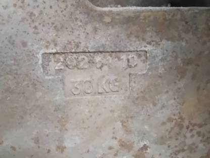 Bild 3:Frontgewichte Steyr