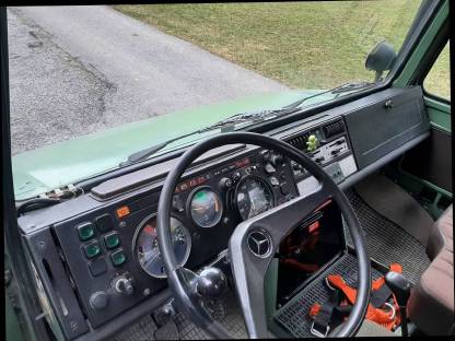 Bild 6:Unimog 1650 mit Nachläufer