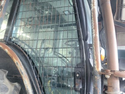 Bild 5:Valtra T173 H - Forsttraktor mit Vollausstattung