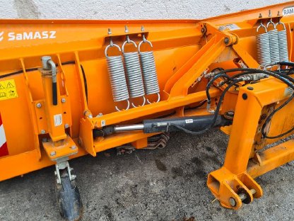 Bild 2:Schneepflug Samasz Schneeschild RAM 270