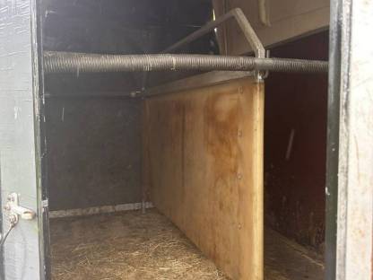 Bild 4:HKM Pferdeanhänger mit Pickerl