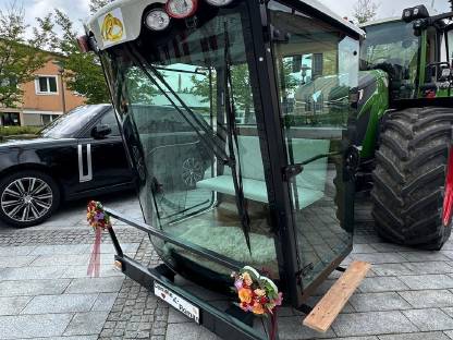 Bild 5:Hochzeitskabine, Häckslerkabine, Mähdrescherkabine