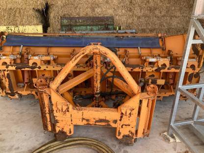 Bild 3:Schneepflug Schmidt MF 3.3