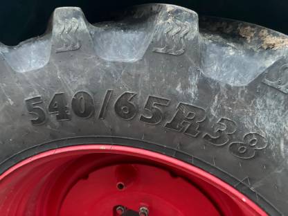 Bild 2:Reifen 540/65 R38