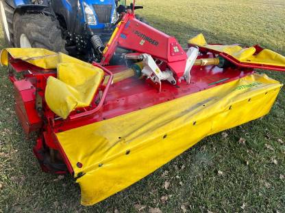 Bild 2:Pöttinger Novacat 306F Scheibenmähwerk Frontmähwerk