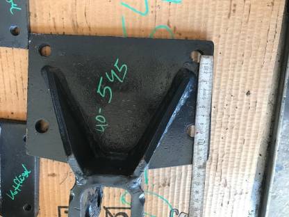 Bild 2:Steyr 190-548 Anhängeplatte, Unterlenker, Kotflügelhalterung