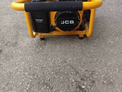 Bild 4:Stromgenerator JCB-GNL80 I0PE