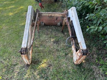 Bild 3:Polterschild auf Hauer Frontlader