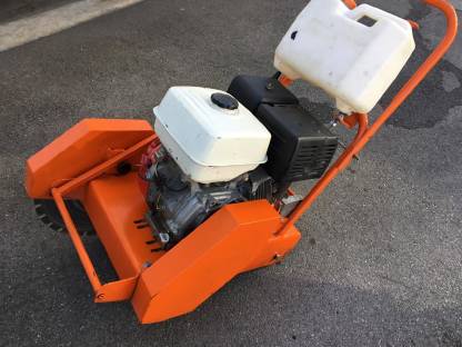 Bild 2:Fugenschneider Göls FS 170 S