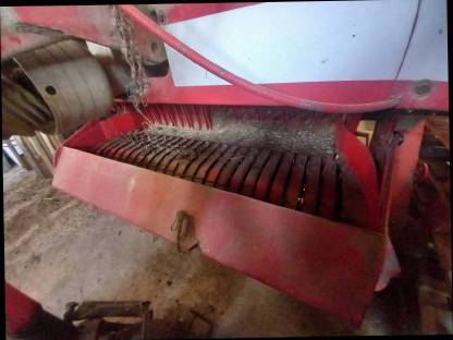 Bild 6:Pöttinger Junior Trend 1 Ladewagen