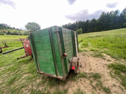 Bild 3:Viehanhänger