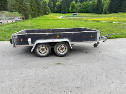 Bild 2:Offener Anhänger