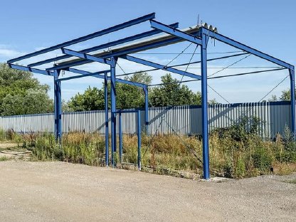 Stahlhalle 7x10m Höhe 4,8m