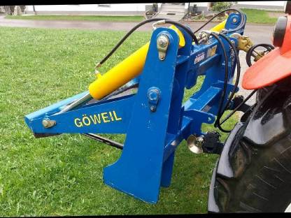 Bild 3:Göweil Ballenschneider