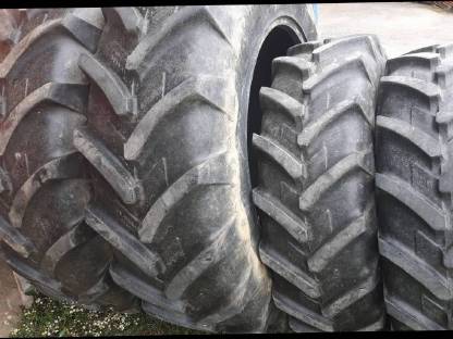 Bild 2:Traktorreifen