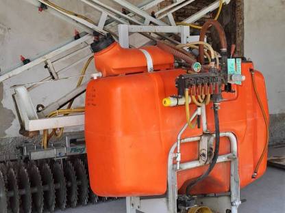 Bild 2:Jessernigg Feldspritze RWT