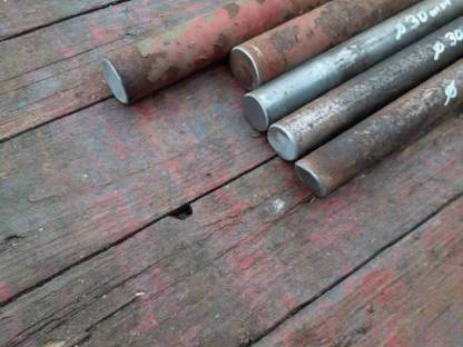 Bild 4:Wellenstücke 30 mm und 35 mm